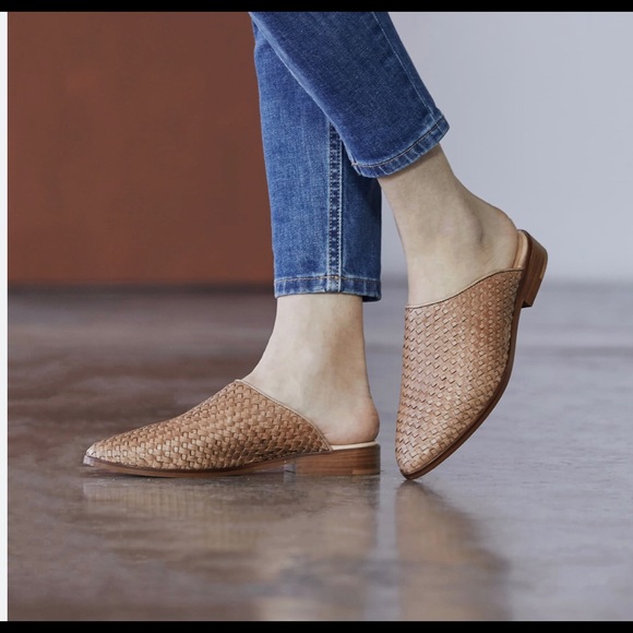 Nisolo Woven Leather Mules - Picture 1 of 8